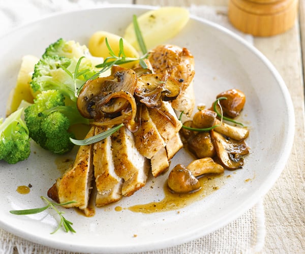 Suprême de poulet au beurre persillé