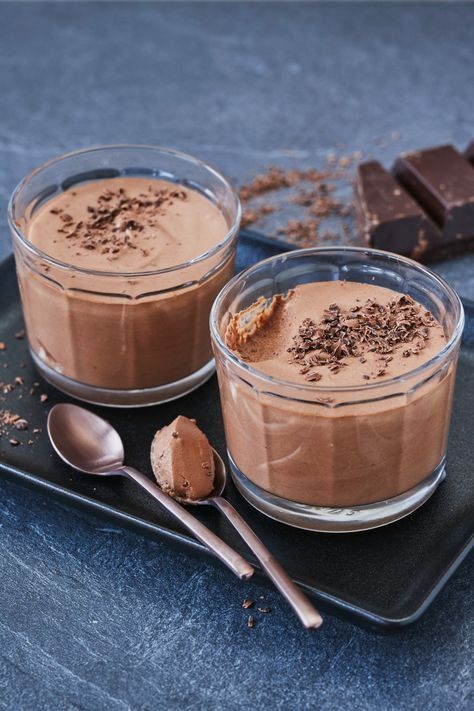MOUSSE AU CHOCOLAT 