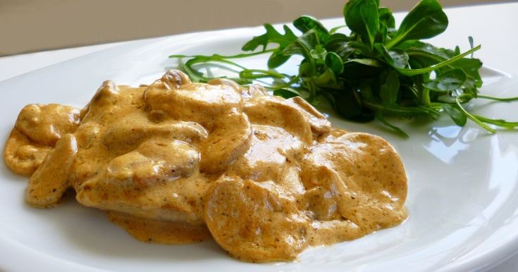 ESCALOPE A LA CRÈME 