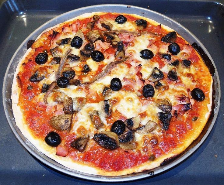 PIZZA ROYALE 