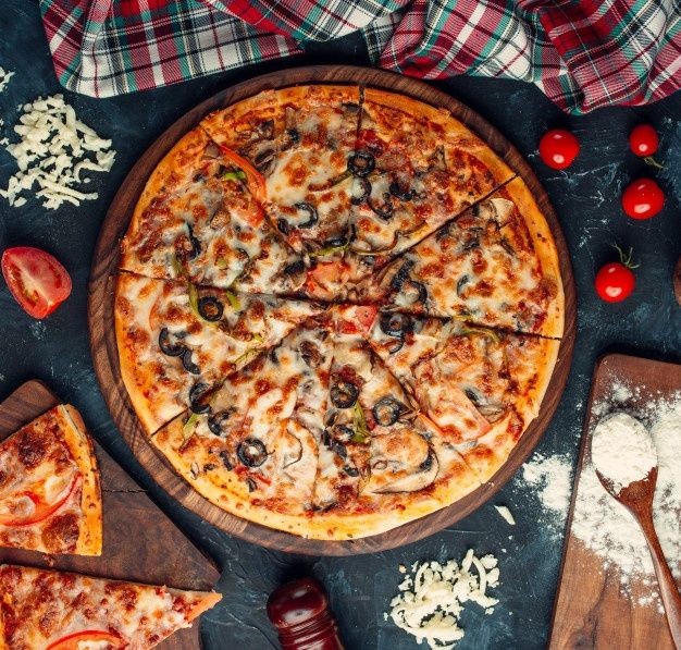 PIZZA SPÉCIAL 