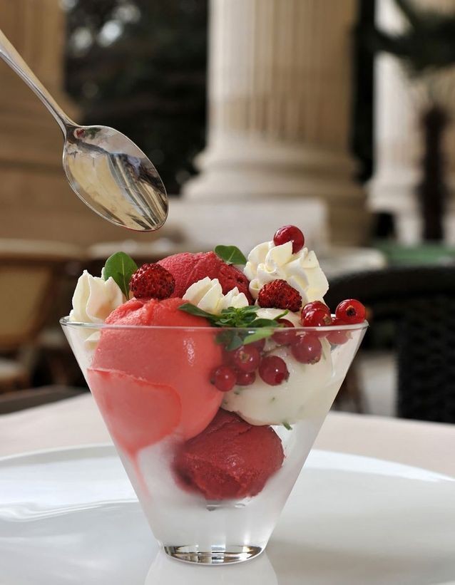 COUPE DE GLACE 
