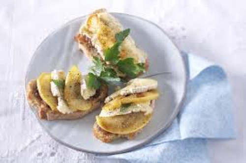 Bruschetta camembert rôti 