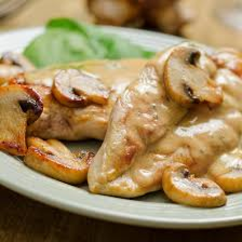 Escalope de poulet à la crème au champignon