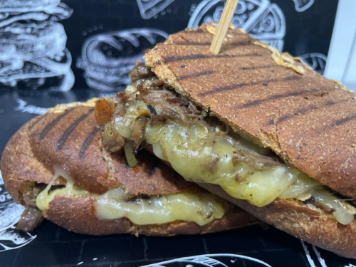 Sandwich pulled beef