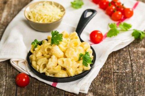 Mozzarella, Cheddar