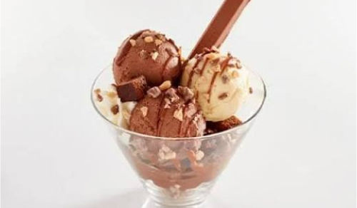 Coupe Classique (2 boules au choix + crème chantilly)