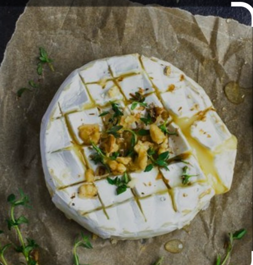 CAMEMBERT RÔTI AU MIEL ET NOIX